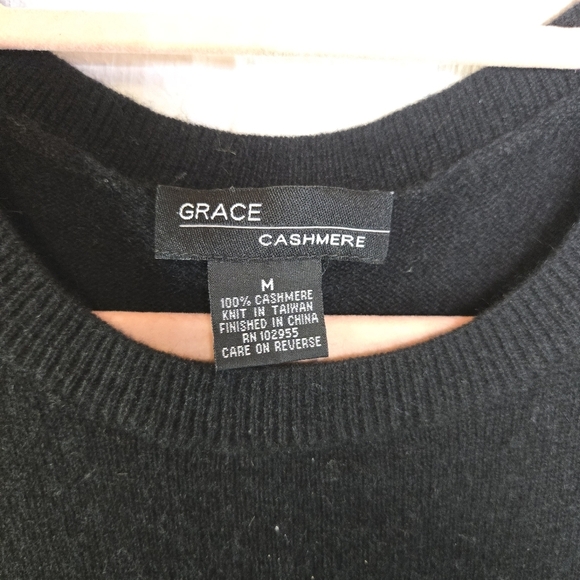 Grace Cashmere Black Sleeveless Shell Tank Sweater - Picture 4 of 4